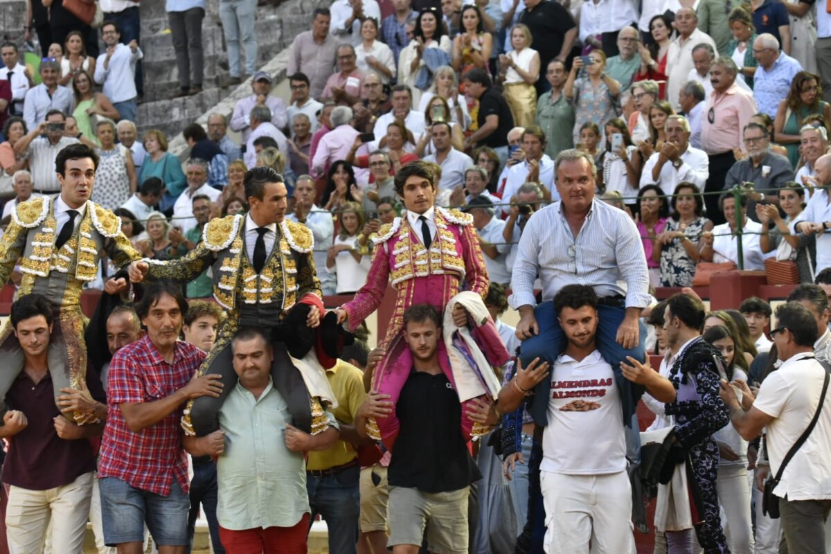 Castella, Manzanares, Rufo y Victoriano del Río, tarde para el recuerdo en Valladolid