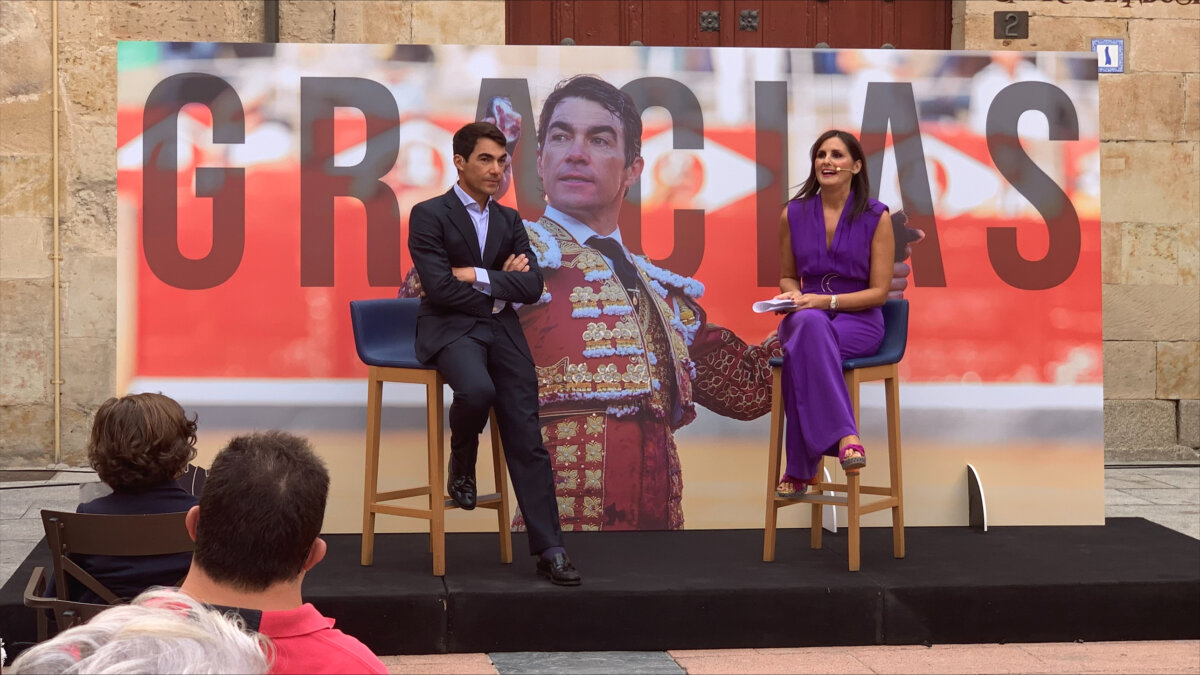 Salamanca arropa a López Chaves en su recta final