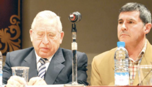 A la izquierda, Ángel Jiménez “Chicuelo III” y Ricardo Sevilla “Chicuelo de Albacete” en un homenaje a Chicuelo II celebrado en 2010.