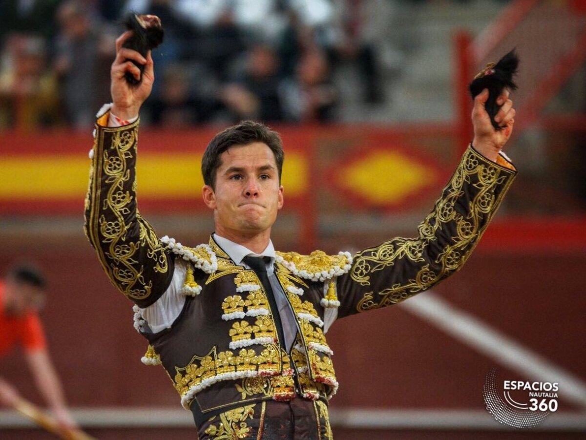 Daniel Luque y Juan Pedro Domecq, en el XX aniversario de La Alternativa