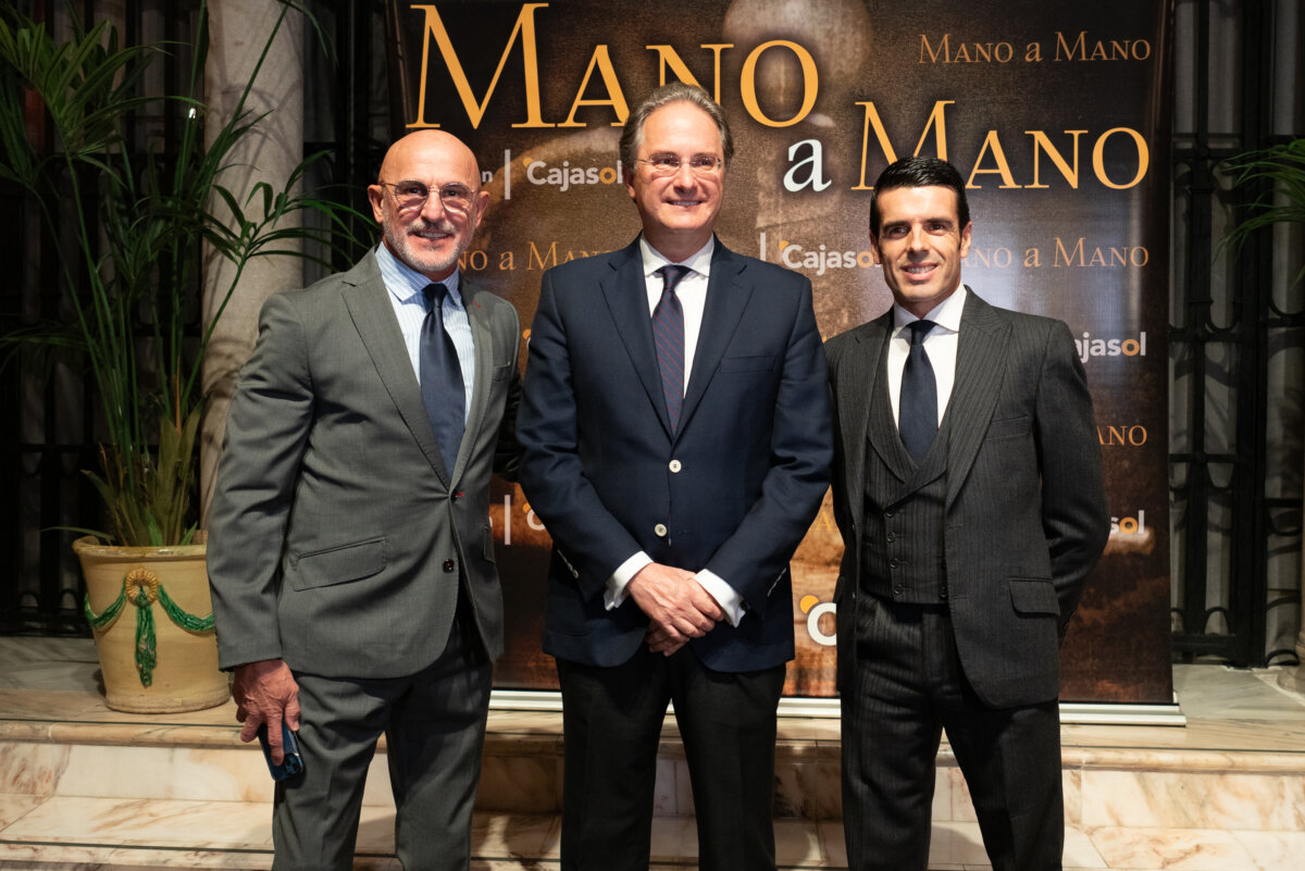 Emilio de Justo y Luis de la Fuente: amistad, toros y fútbol en la Fundación Cajasol