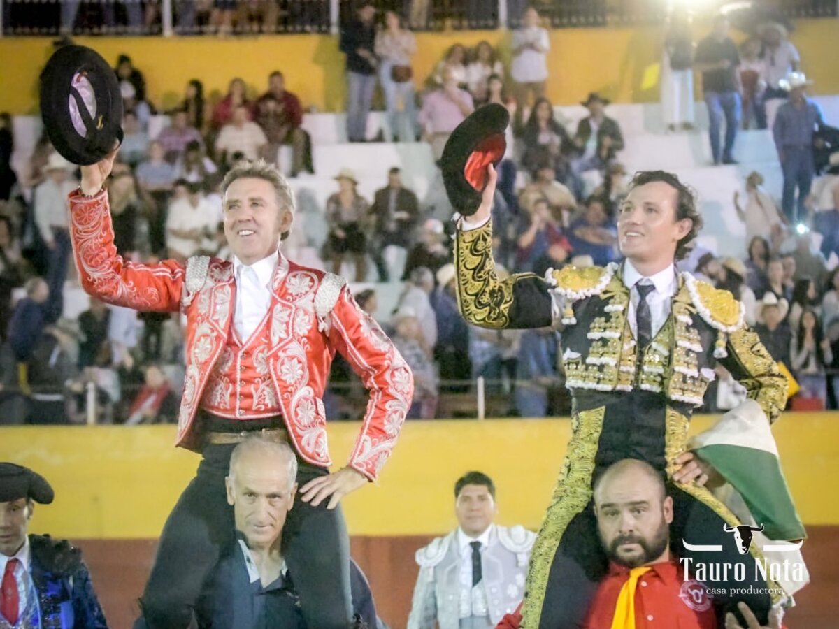 Pablo Hermoso triunfa con Miguel Aguilar en su adiós a Teocaltiche