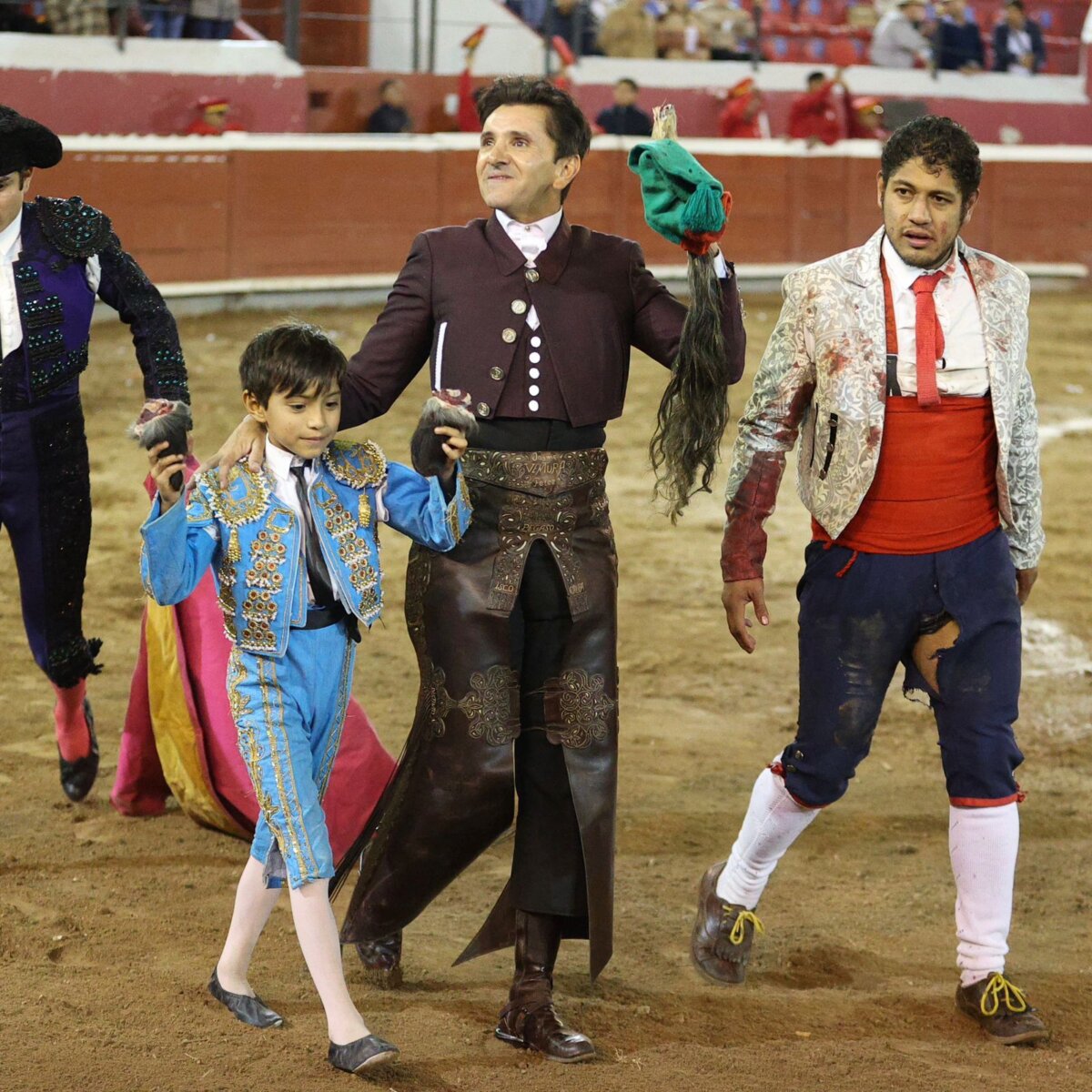 Ventura, Fonseca y Valadez, triple puerta grande en Pachuca