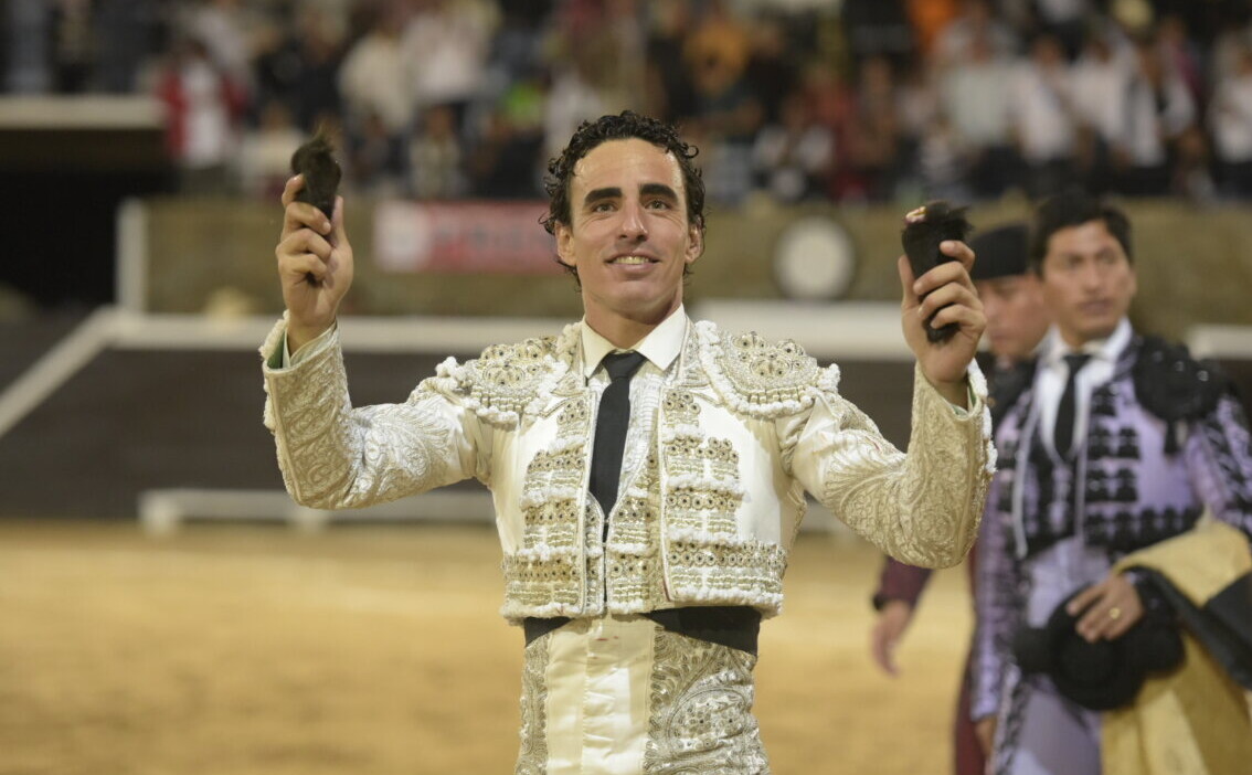 Joaquín Galdós deposita su carrera en manos del empresario Juan Sánchez