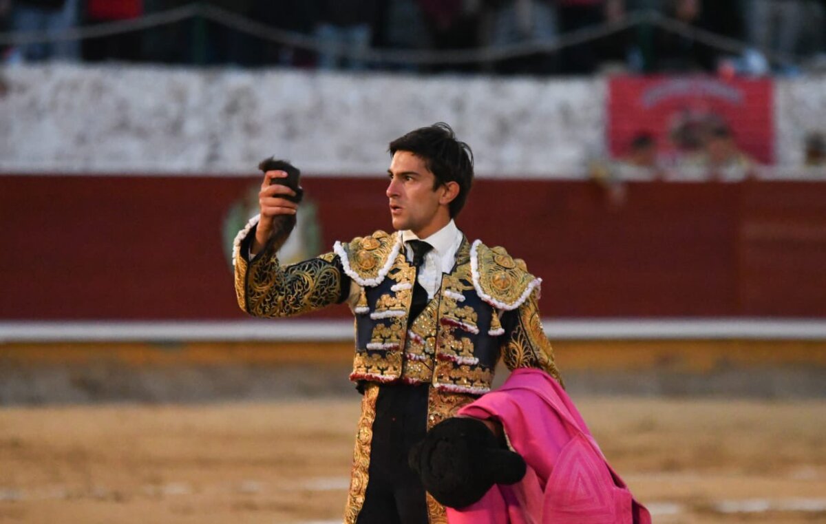 Oreja por coleta en el segundo festejo clasificatorio de la Copa Chenel