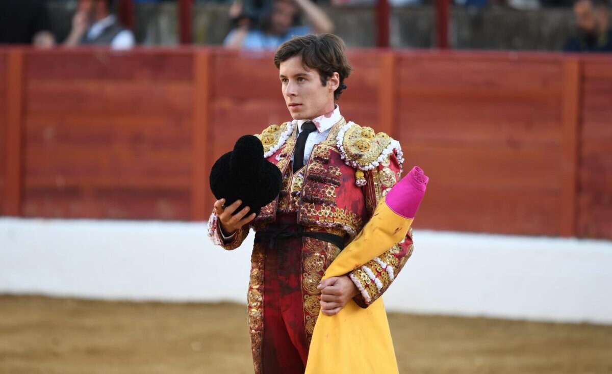 Christian Parejo, en solitario para rendir homenaje a Francia