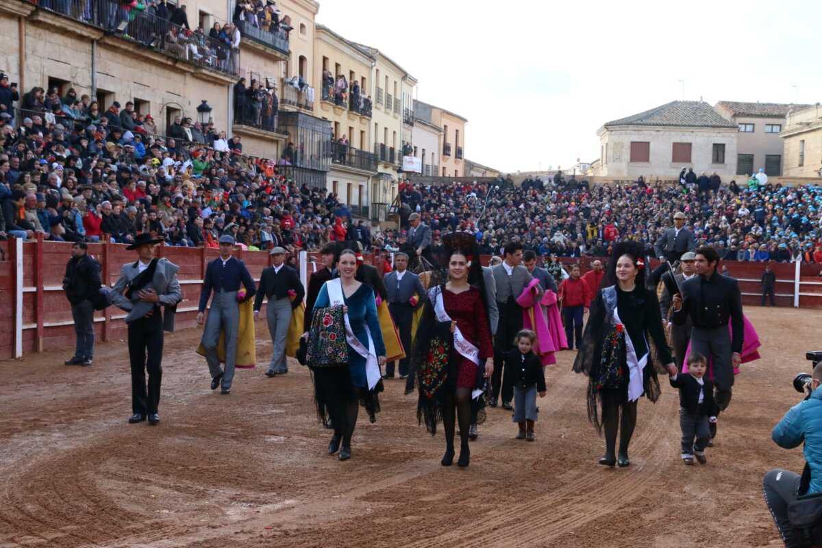 Debuts de Ponce, Talavante y Luque en un Carnaval del Toro de figuras