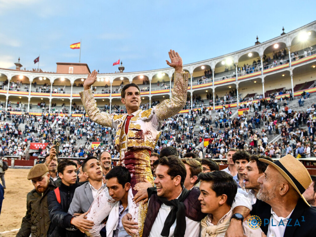 Fernando Adrián, contratado para la Beneficencia