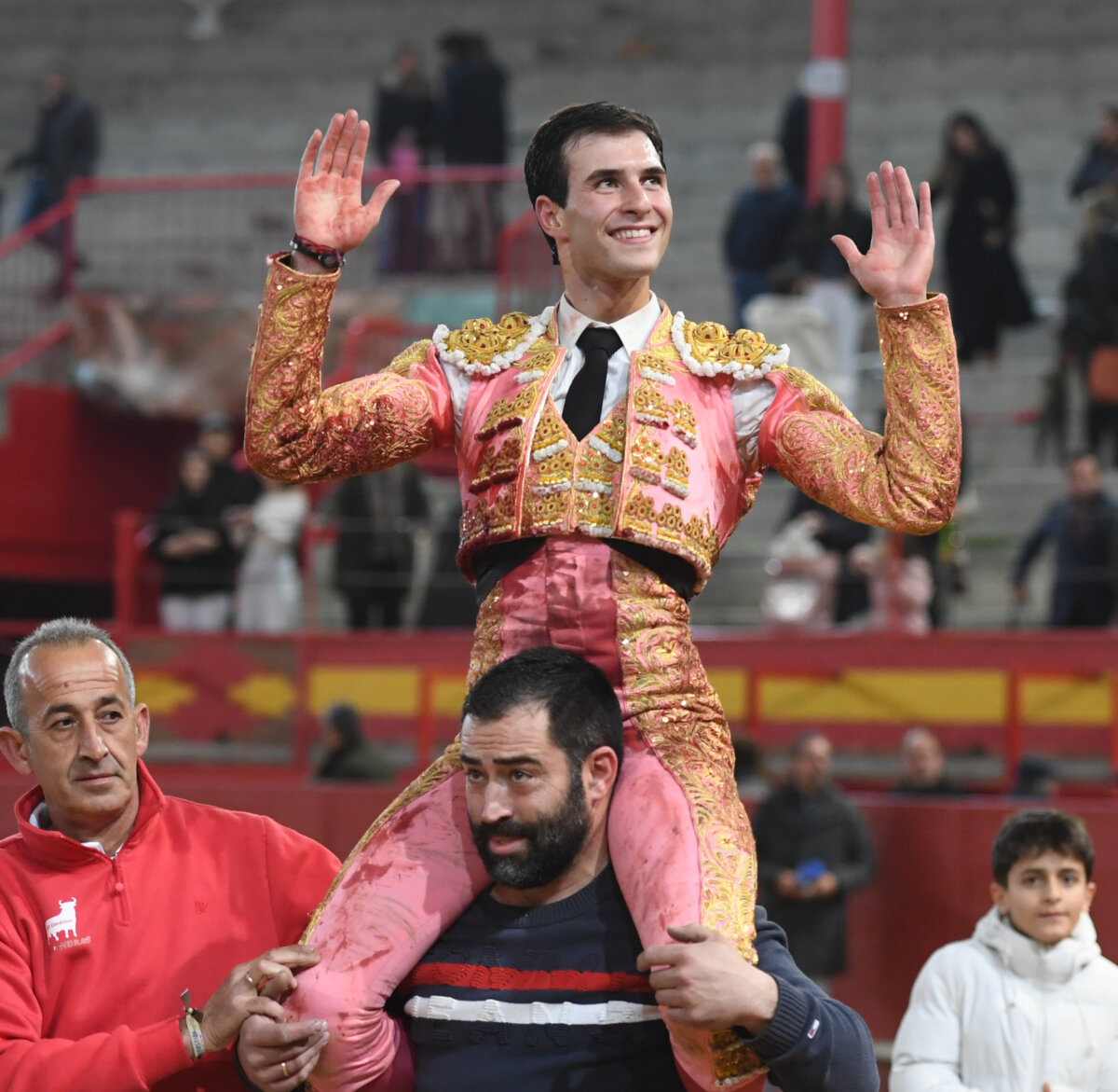 Samuel Navalón: “Debutar en Fallas ante mis paisanos es un auténtico privilegio”