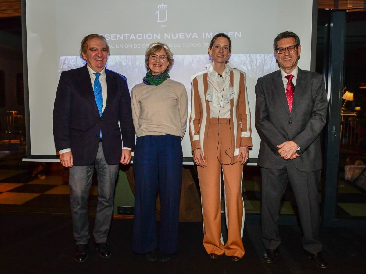 La corona de la Casa Real ya luce en el hierro de la Unión de Criadores de Toros de Lidia
