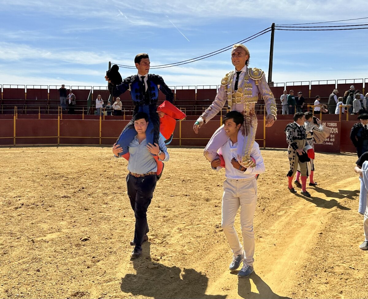 Lalo de María y Diego Bastos triunfan en Lora del Río