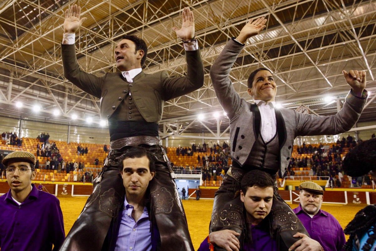 Cuatro orejas y rabo para Andy Cartagena, puerta grande con Lea Vicens en Illescas