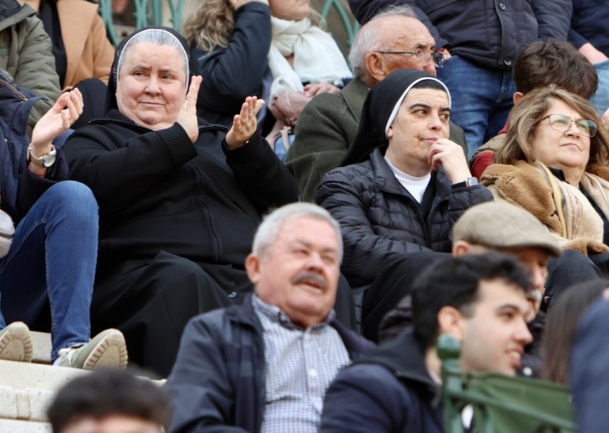 Las monjas arroparon a "su Niño"