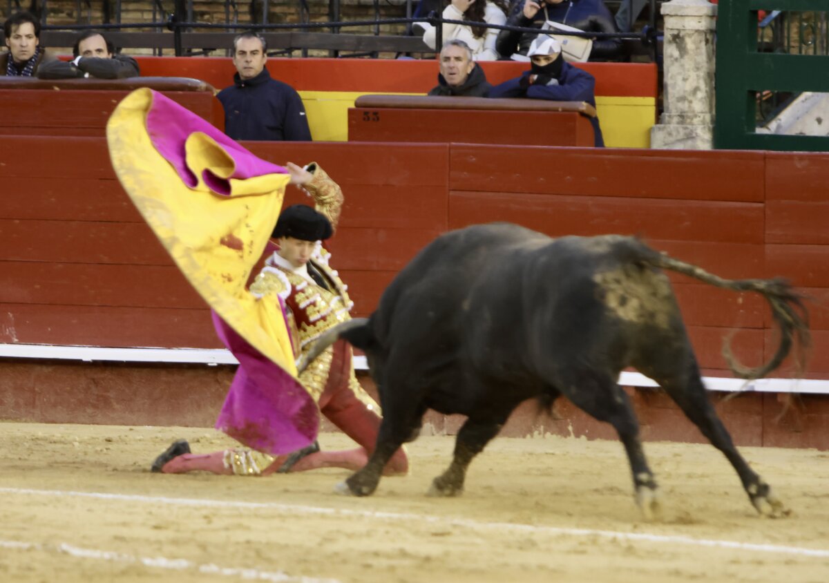 El comienzo de la Feria de Fallas, en imágenes