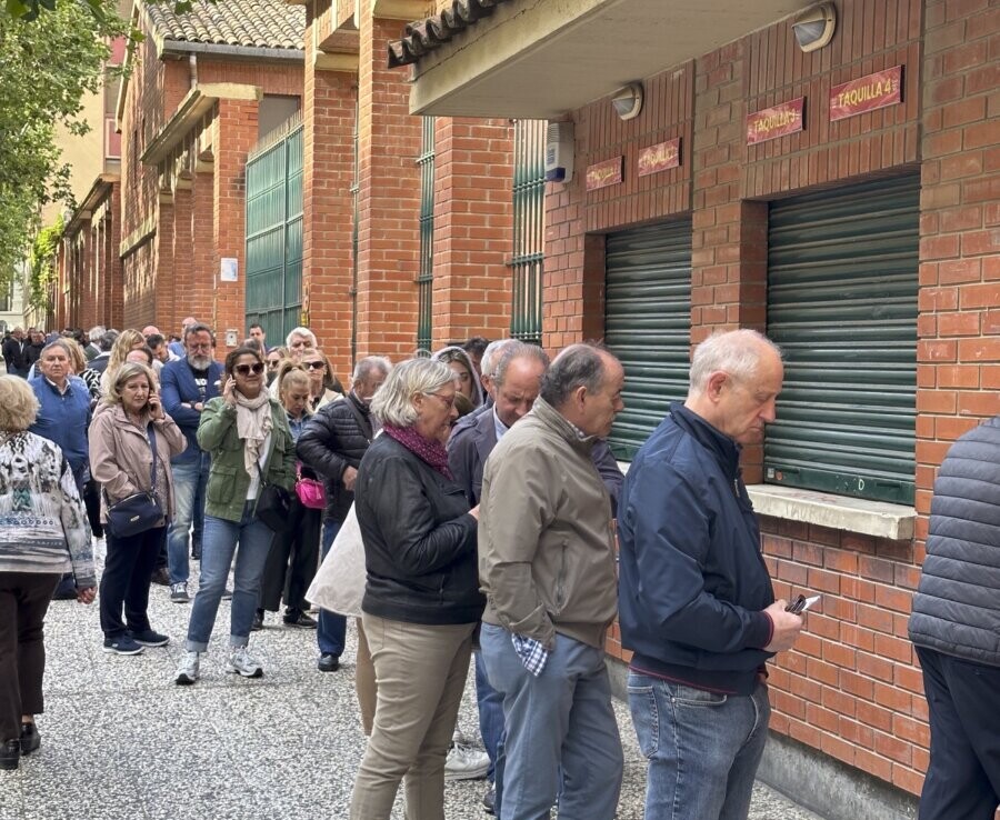 Zaragoza nota la presencia de Roca Rey con un gran ambiente en la venta de entradas