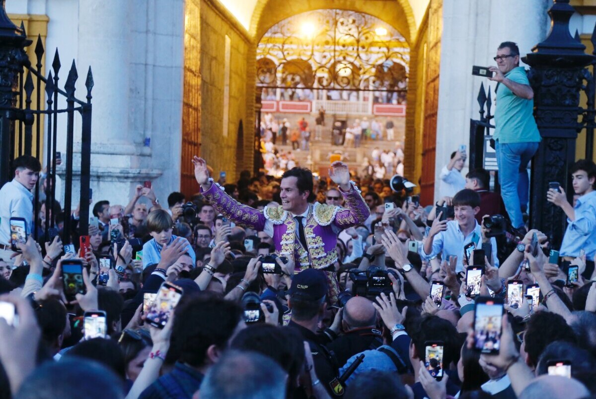Daniel Luque, triunfador de Sevilla en los Trofeos Puerta del Príncipe