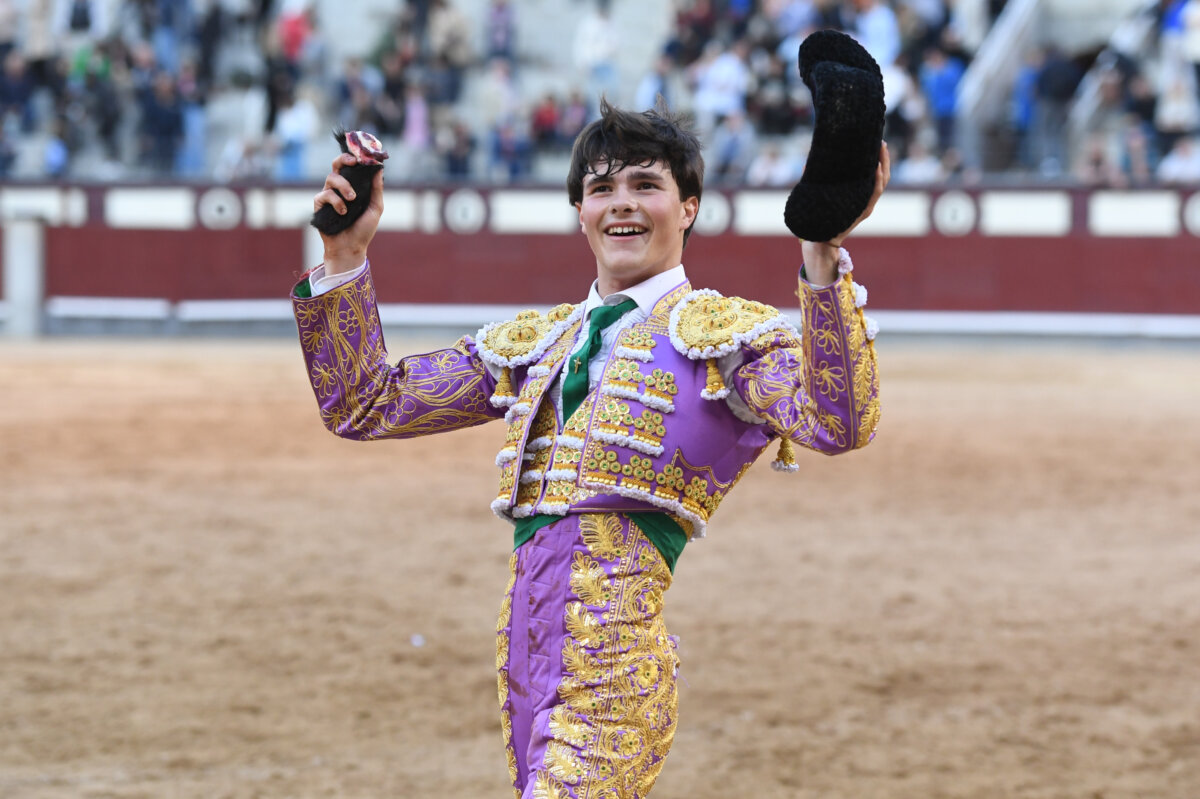 Tarde de entrega desbocada de Tristán Barroso en Madrid