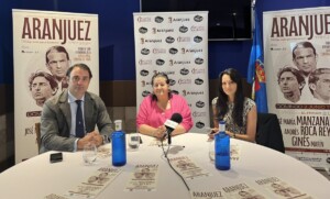 Carlos Zúñiga, Mercedes Rico y Vanessa Santos, en la presentación del cartel.