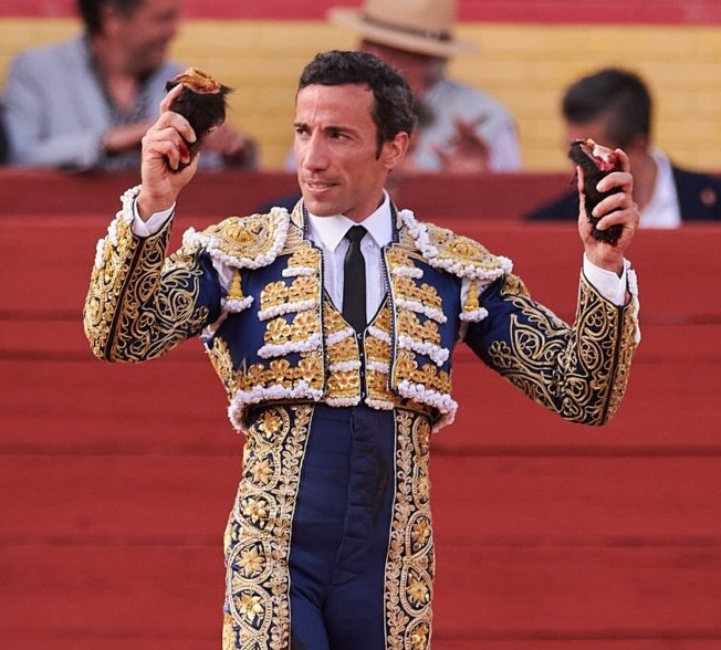 Curro Díaz y David de Miranda imponen el toreo bueno con los cuadris en Palos