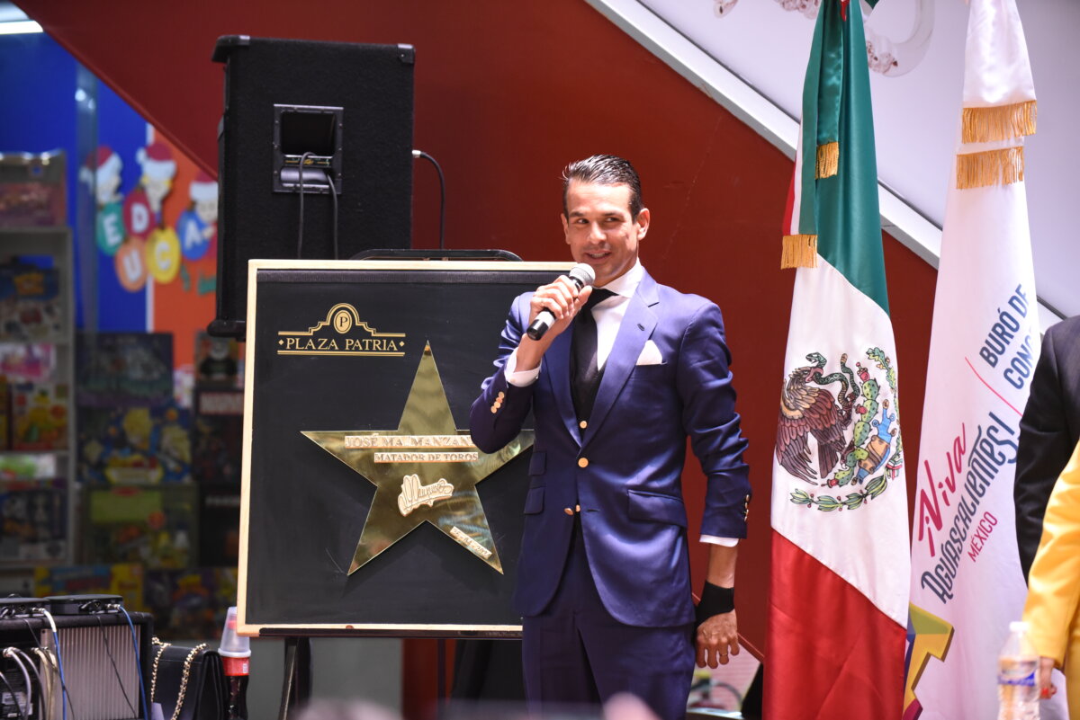 Manzanares ya tiene su estrella en el paseo de la fama de Aguascalientes