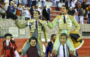 Foto: Manolo Briones - Suerte Matador.