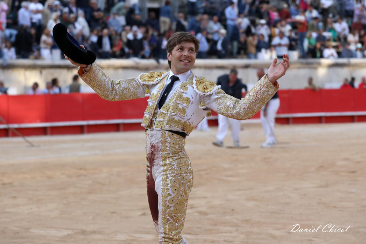 Alberto Revesado, nuevo apoderado de Juan Leal