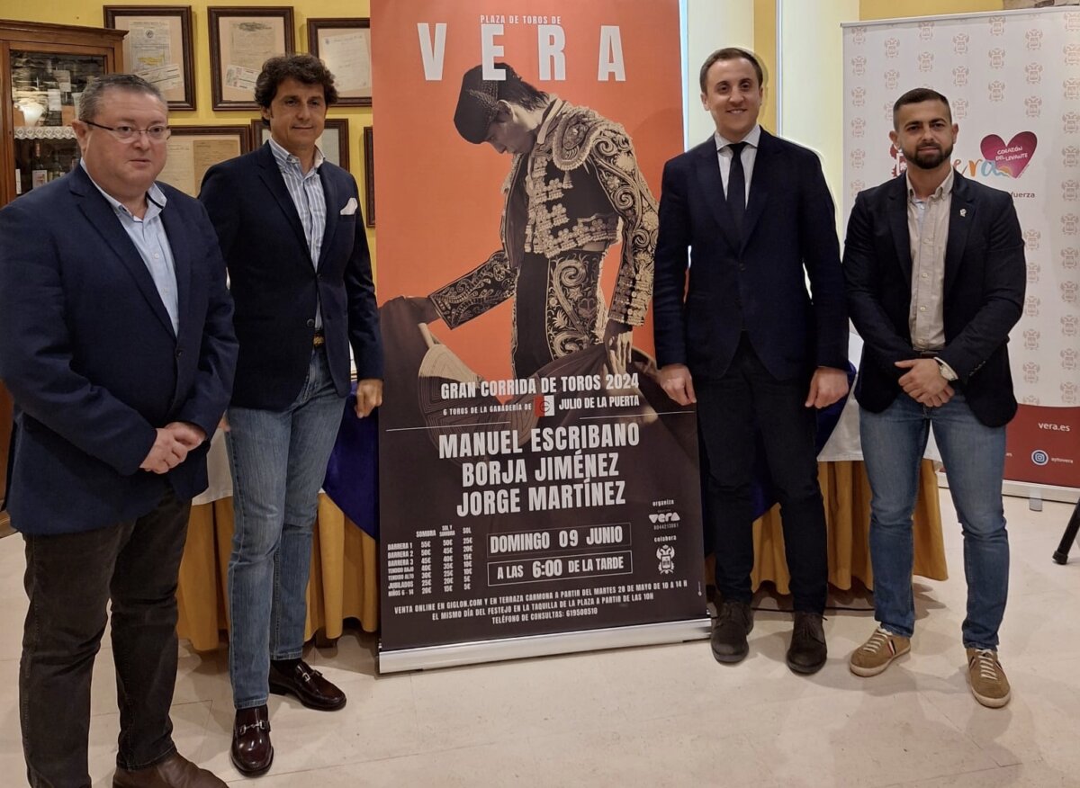 Interesante cartel en Vera