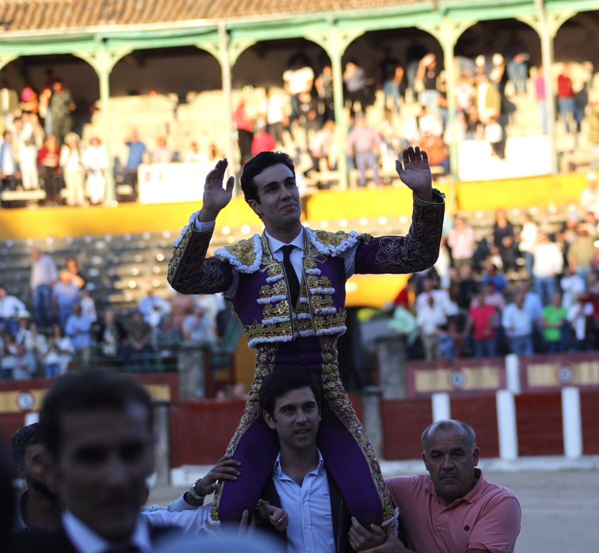 Tomás Rufo da la cara en su plaza y triunfa en Talavera