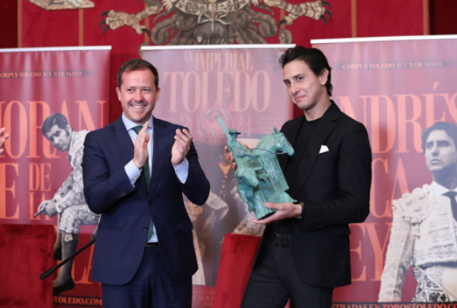 Roca Rey, premiado en la presentación de la feria del Corpus de Toledo