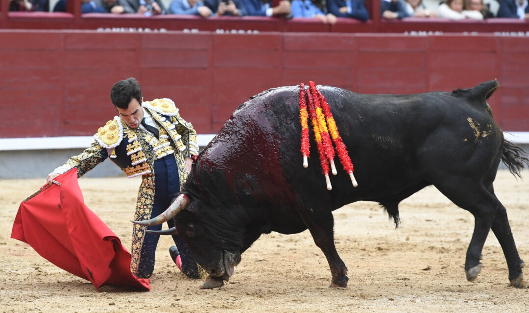 Victoriano del Río mantuvo el interés (la sexta de San Isidro, en vídeo)