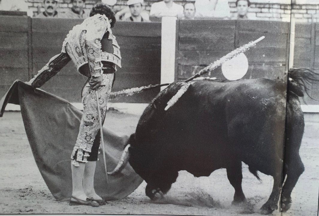 Finito de Córdoba esculpe con Tabernero un monumento al arte del toreo