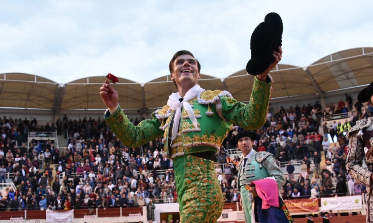 Oreja para Luis Gerpe de un toro de Dolores Aguirre de vuelta en Vic-Fezensac