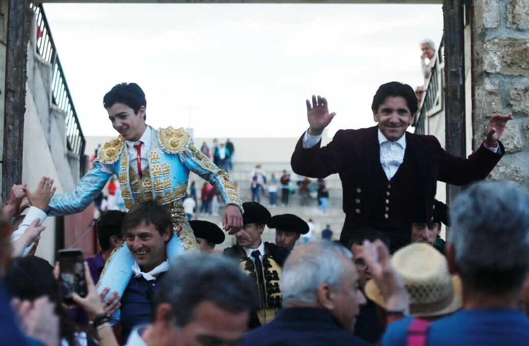 Diego Ventura y Marco Pérez, tarde de triunfo en Almoguera