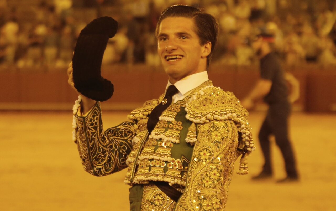 Villita destaca en la nocturna de Sevilla