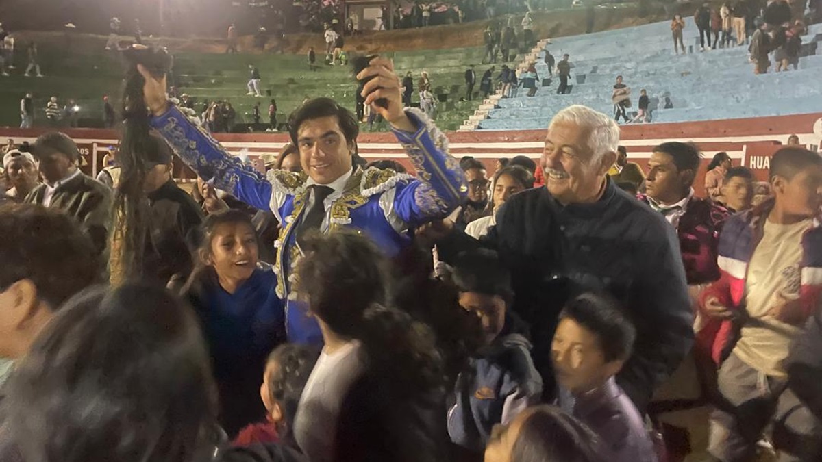 Jesús Enrique Colombo indulta un toro de Paiján en Huambo