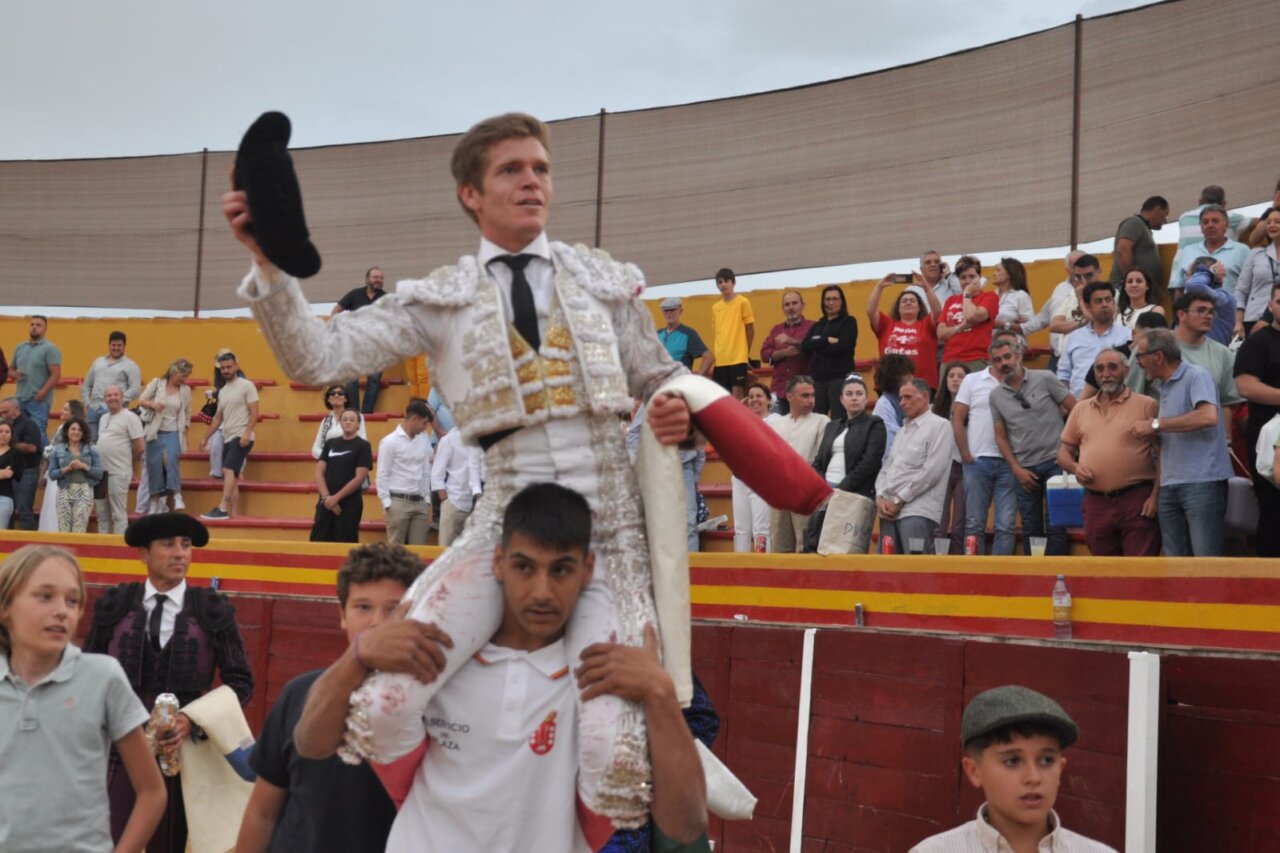 Borja Jiménez triunfa en Las Rozas de Puerto Real