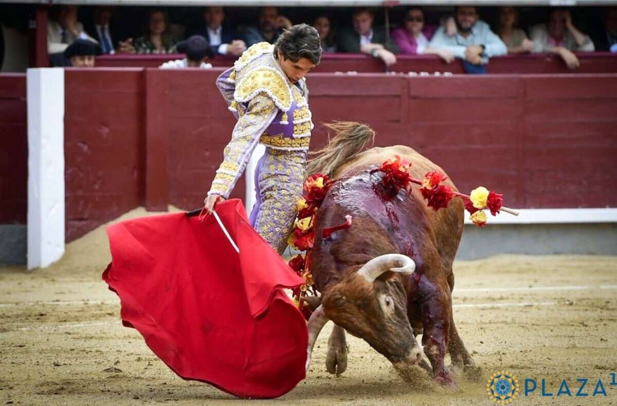 Castella: "Le pegué naturales sentidos, pero también entiendo a la afición de Madrid"
