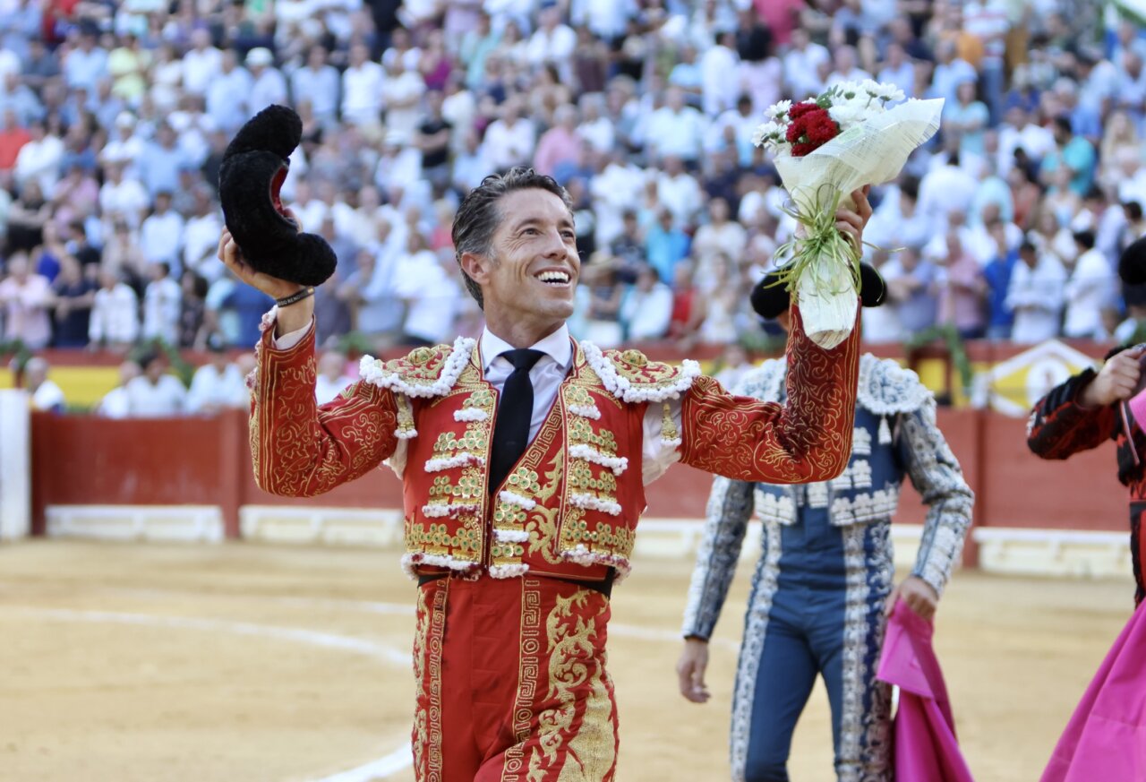 Toros con El Soro y Puerta Grande de Alicante fallan sus premios de la feria de Hogueras