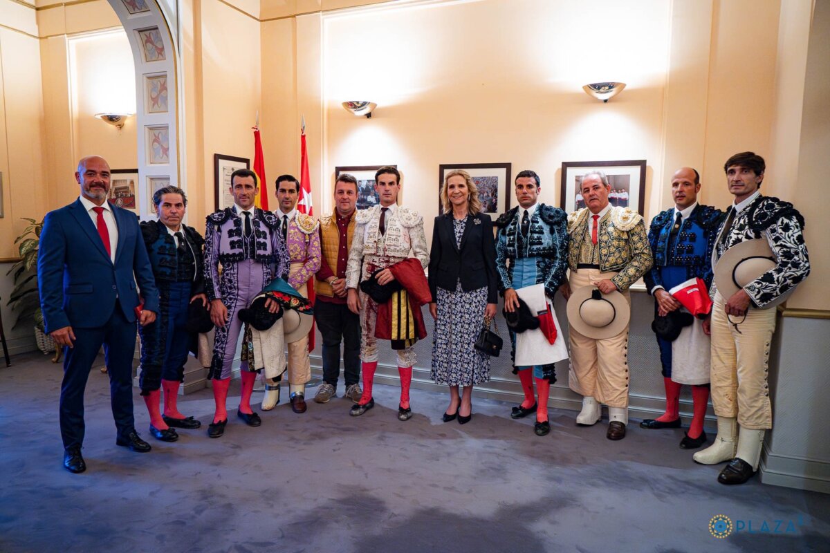 Sebastián Castella y Fernando Adrián, recibidos por la Infanta Elena