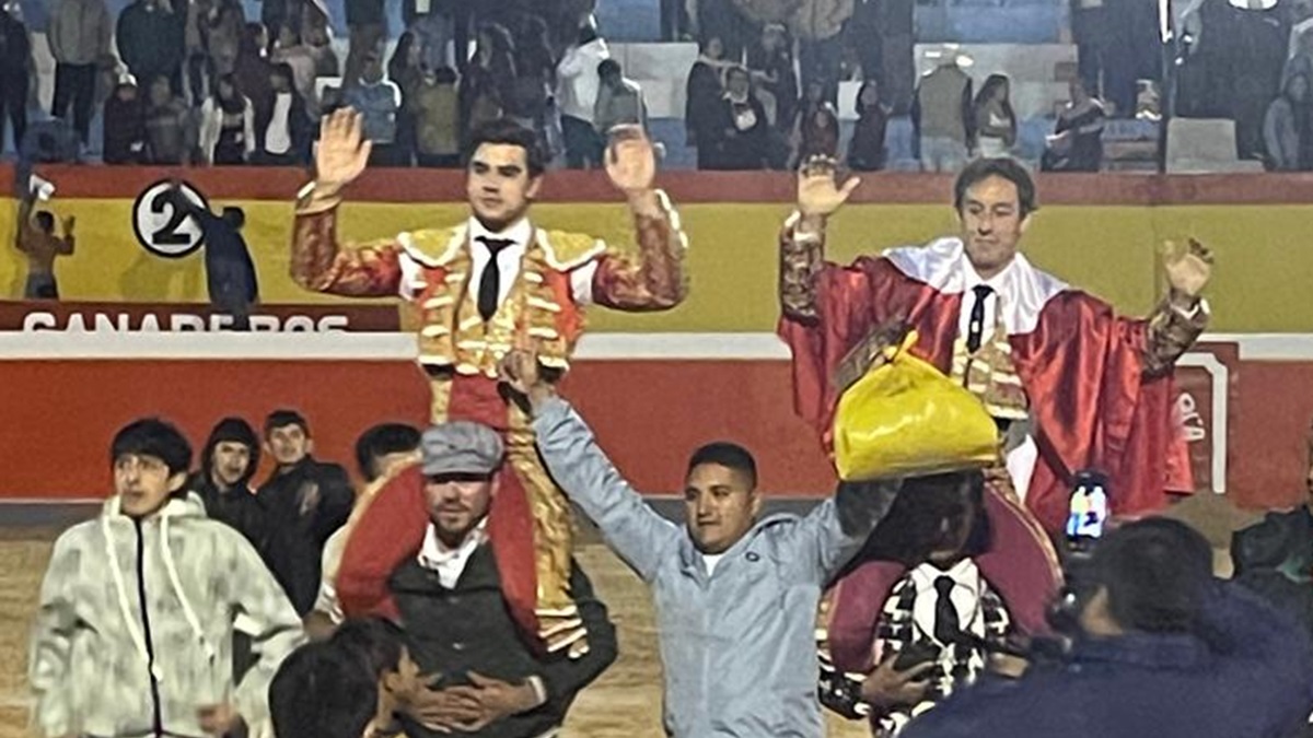 Alfonso de Lima y Colombo, a hombros en Bambamarca