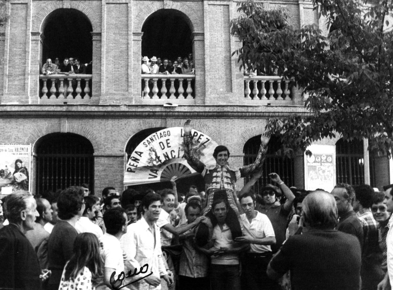 La Feria de Julio del 74: el debut de Paula y la rebelión de Santiago López