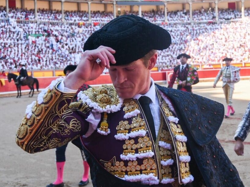 Borja Jiménez quiere reaparecer para estoquear seis victorinos en La Línea de la Concepción