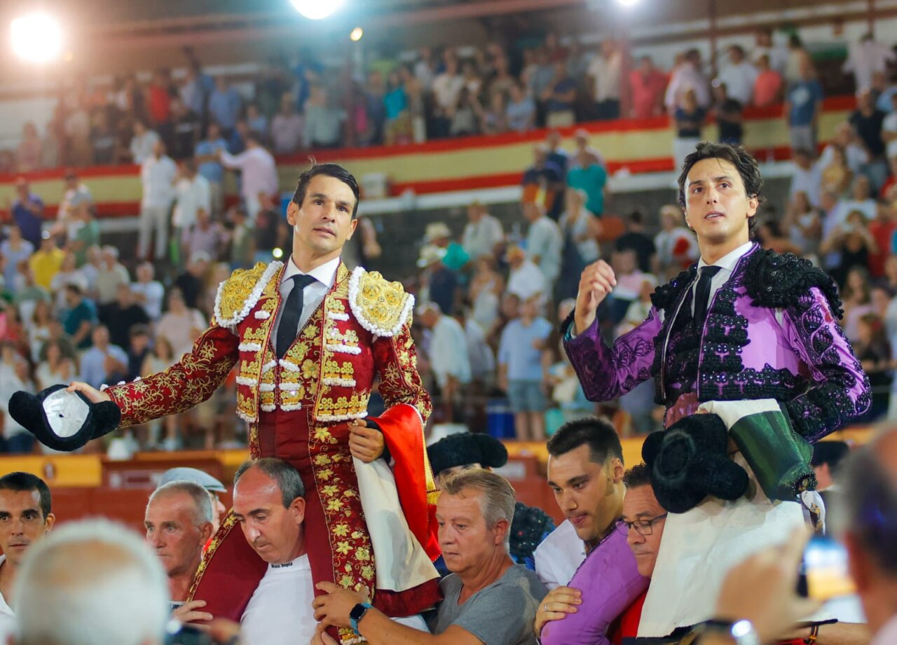 Castella, Manzanares y Roca Rey, tarde de pasiones en Almagro