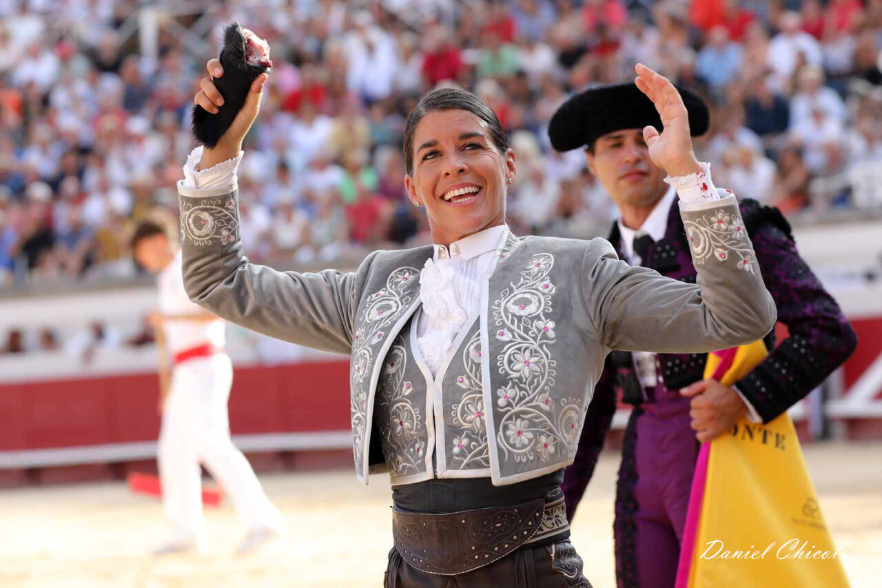 Marco: "Ventura declinó venir, pero sí estará Lea Vicens, ya era hora que una mujer debutara en San Fermín"