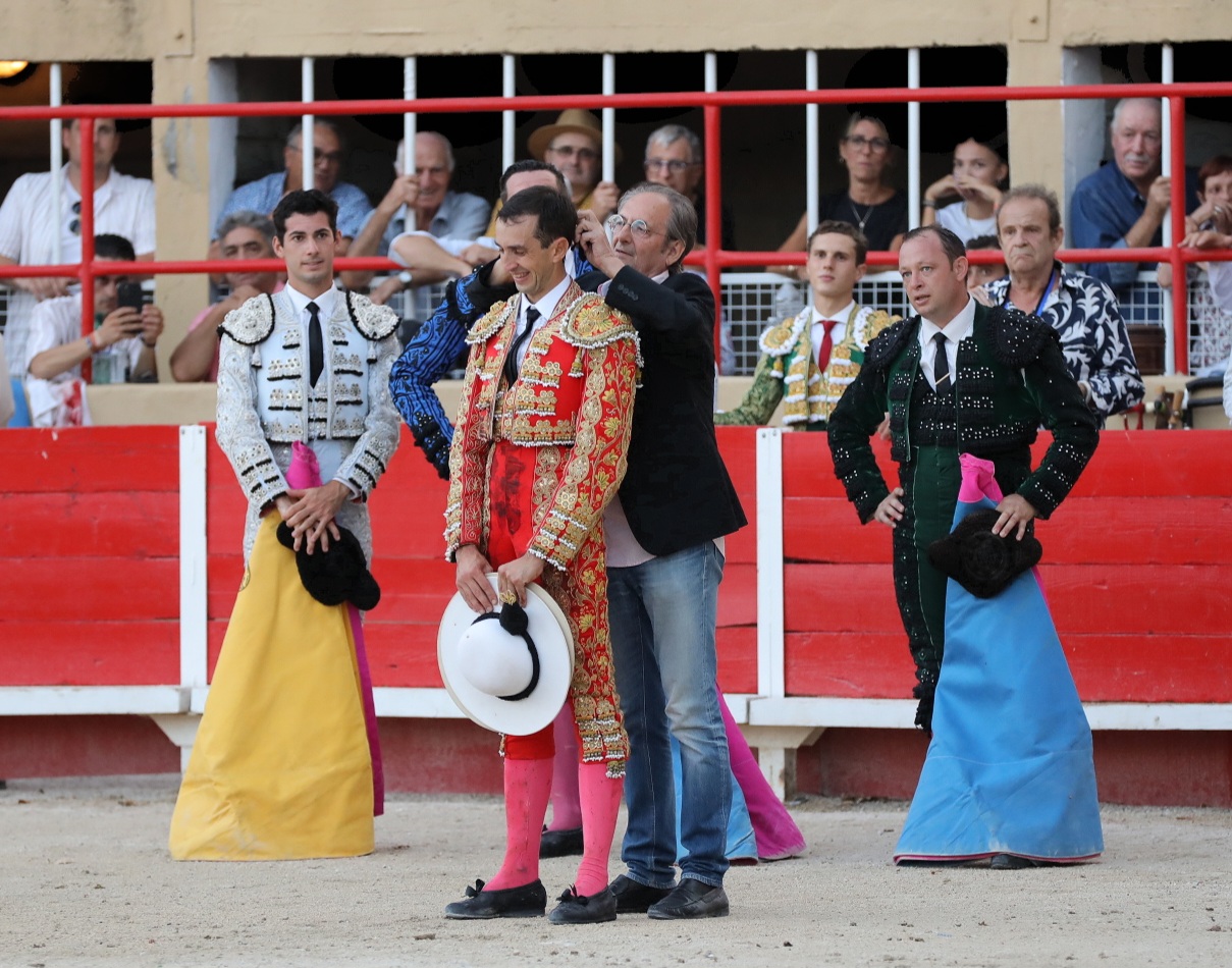 Feliz adiós al toreo de Thomas Joubert en Saint Gilles