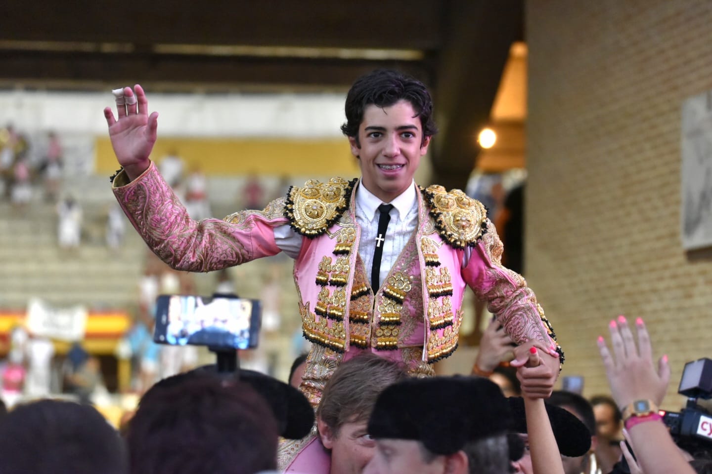 Marco Pérez cierra en triunfo la Feria de Íscar