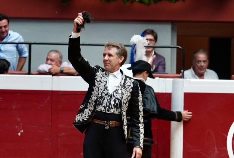 Pablo Hermoso de Mendoza y Marco Pérez: el maestro que se va y el torero que viene