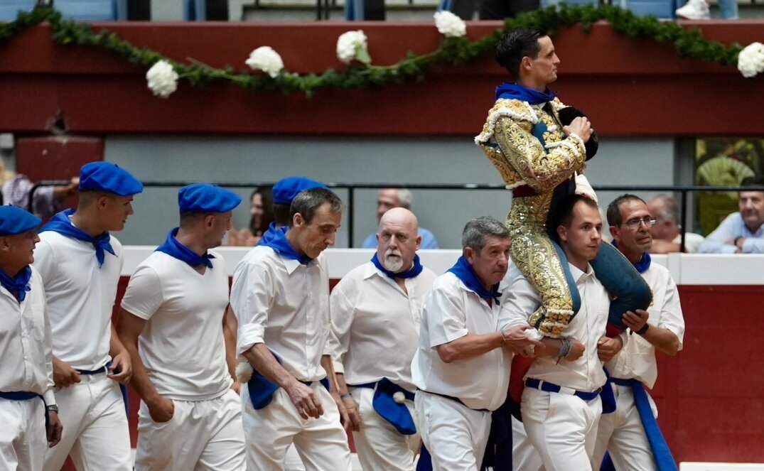Galván y Jaranero, toreo y bravura de categoría en San Sebastián
