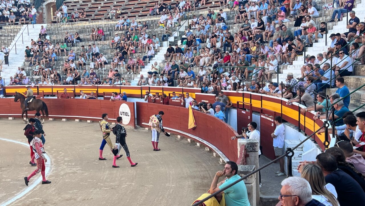 A la venta las entradas para el festival de Utiel en la Peña La Utielana