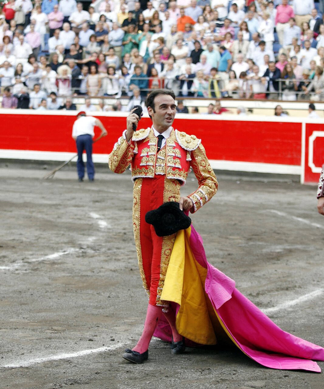 Seis puertas grandes en Bilbao y mas de sesenta paseíllos